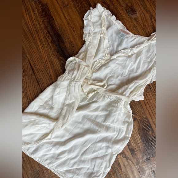 White maternity tank size XL - Picture 5 of 5